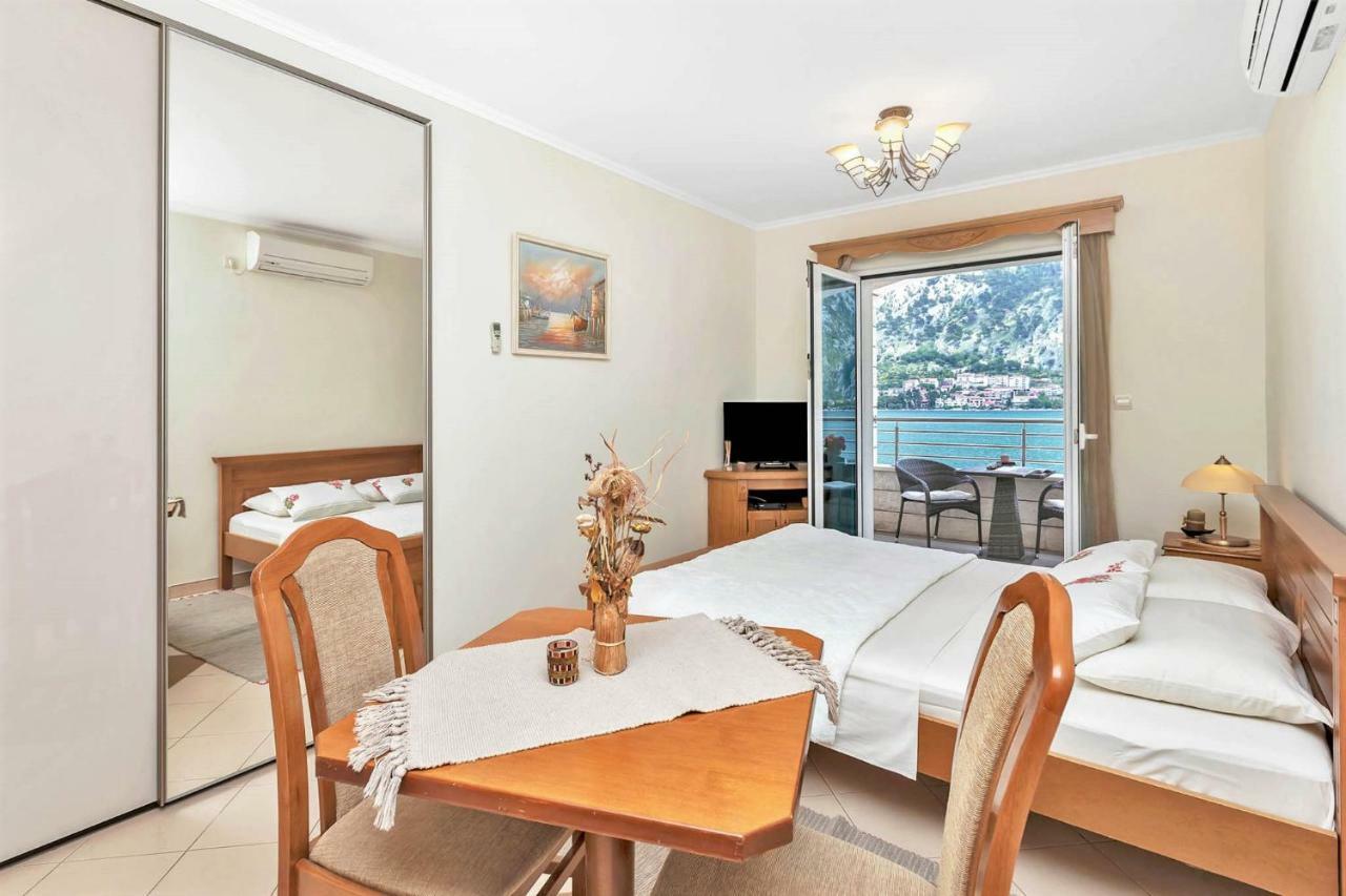Apartments Jovanovic Kotor Eksteriør bilde