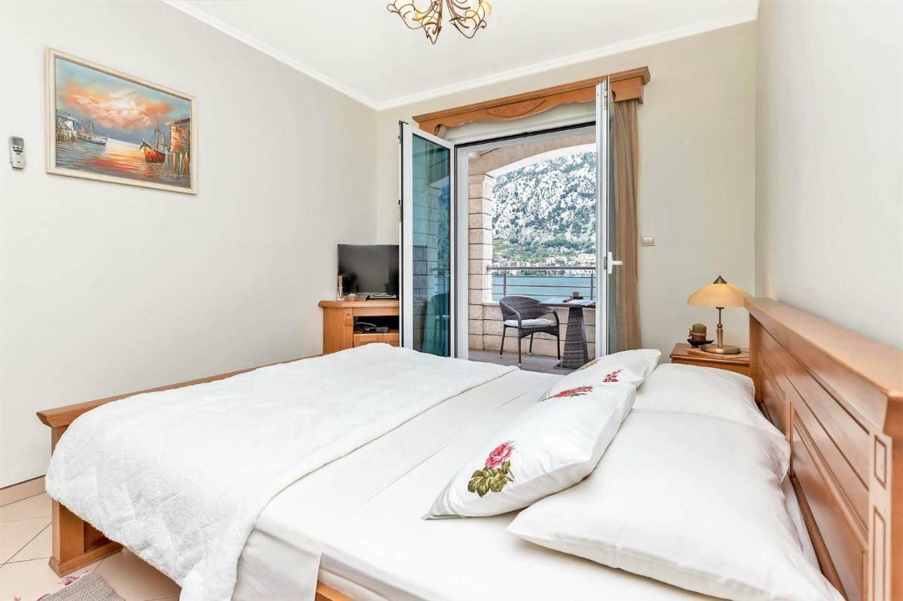 Apartments Jovanovic Kotor Eksteriør bilde